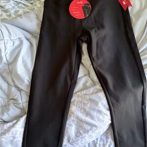 Black women’s Leggings